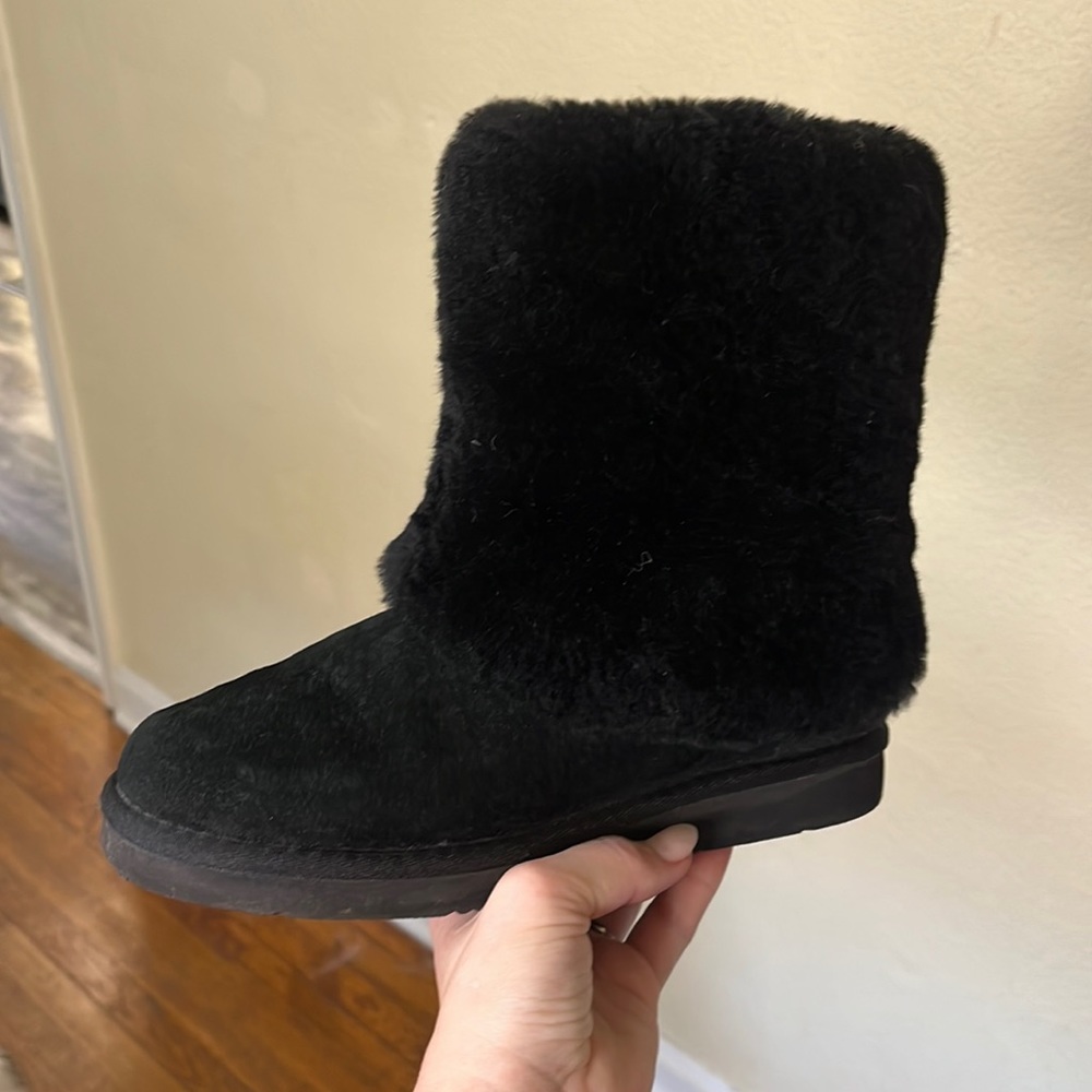 Black fuzzy Ugg Boots